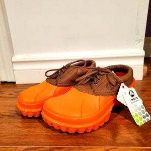 Unisex Leather Crocs With Laces